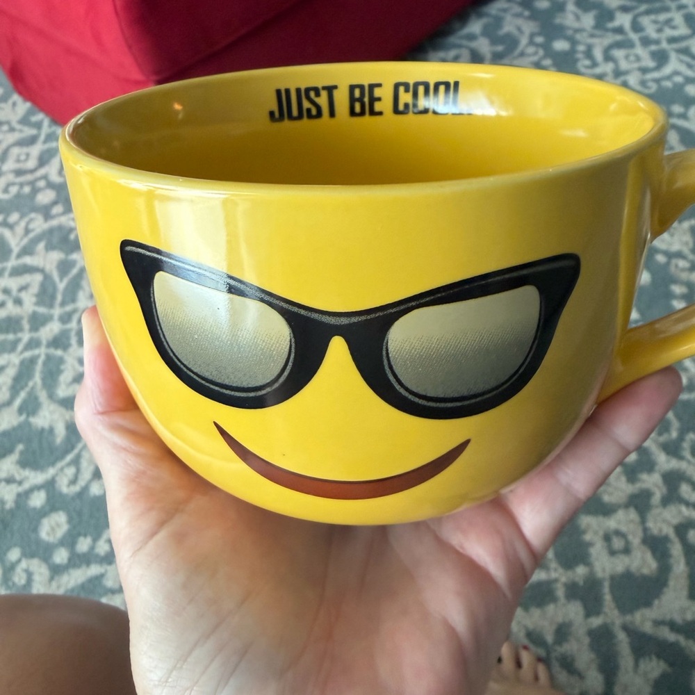Vintage Just be Cool Yellow Mug with Sunglasses, by Mug me I’m famous